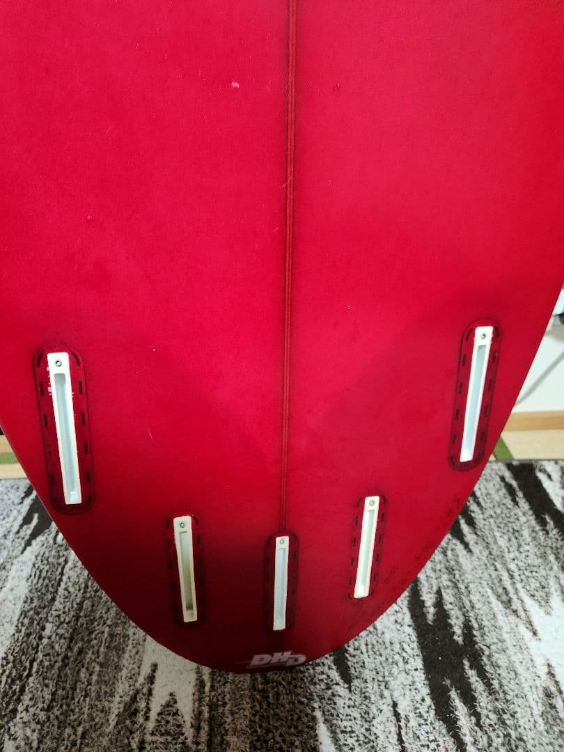 DHD レッド ショートボード