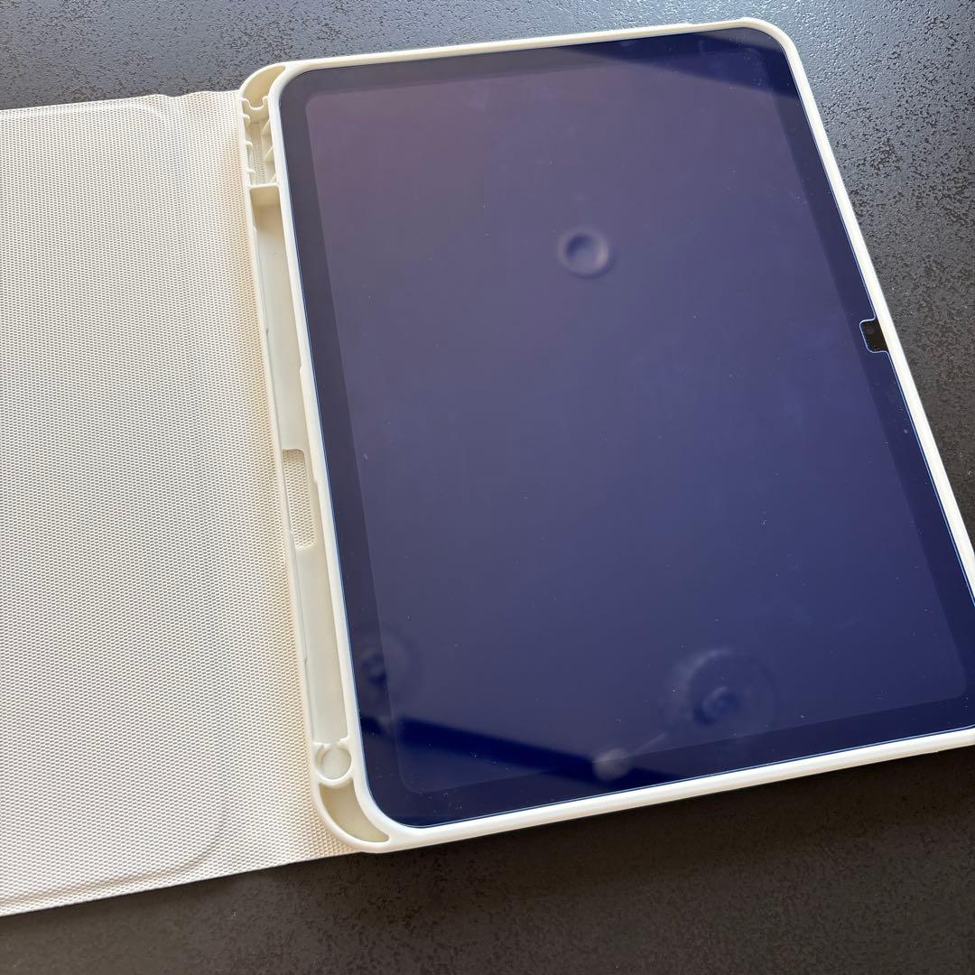 美品iPad 第10世代／Wi-Fiモデル 64GB シルバー 付属品あり