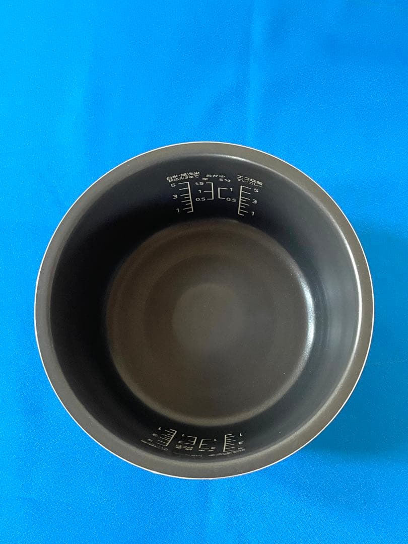 美品 パナソニック 炊飯器5合 圧力IH SR-R10B-W ホワイト