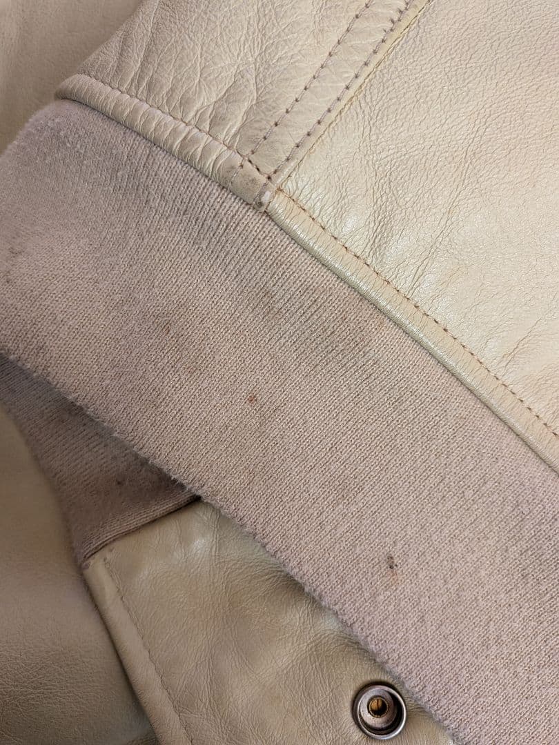 タケ​名作 07AW Supreme オールレザー スタジャン XL