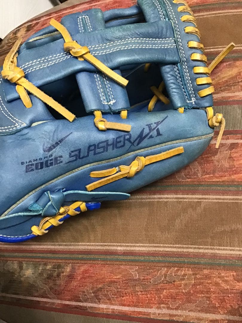 ST-110 Nike Edge Slasher NX 軟式グローブ