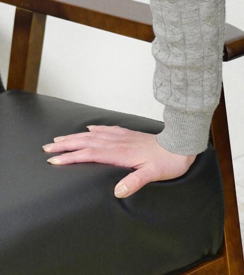 1Pソファ　オスロ　一人用椅子　木製フレーム　オシャレ　コンパクト　シンプル