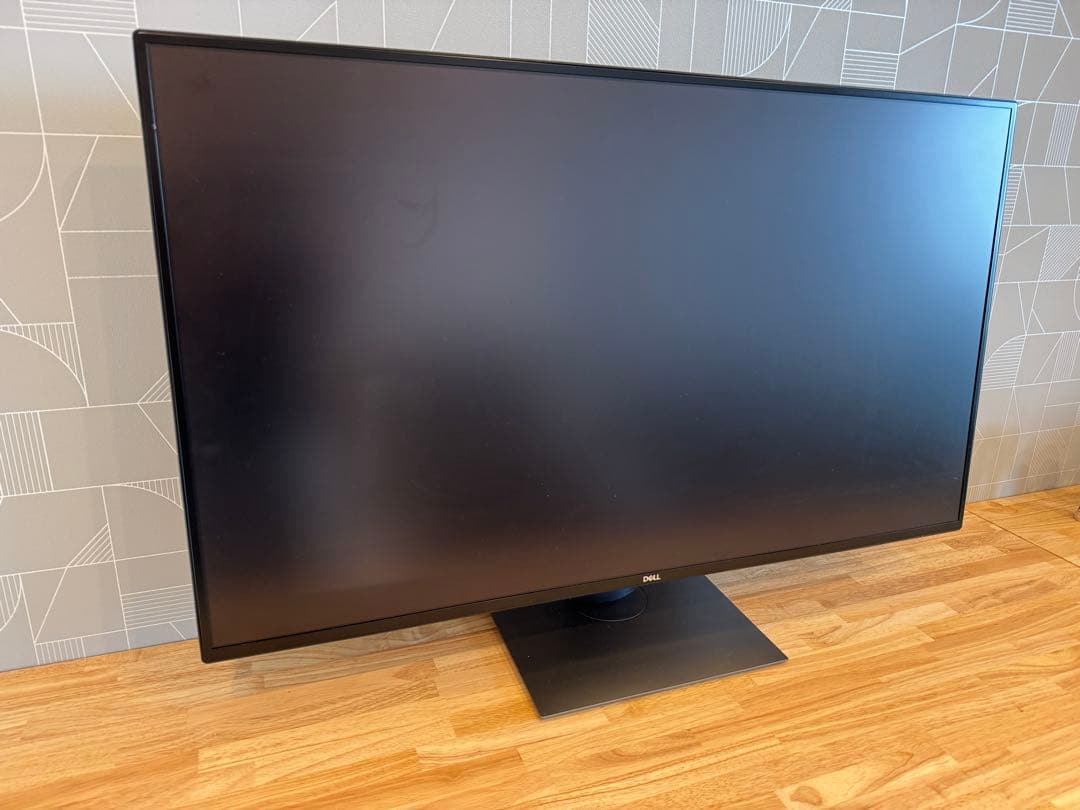 Dell デル U4320Q 42.51インチ 4K 大型モニター