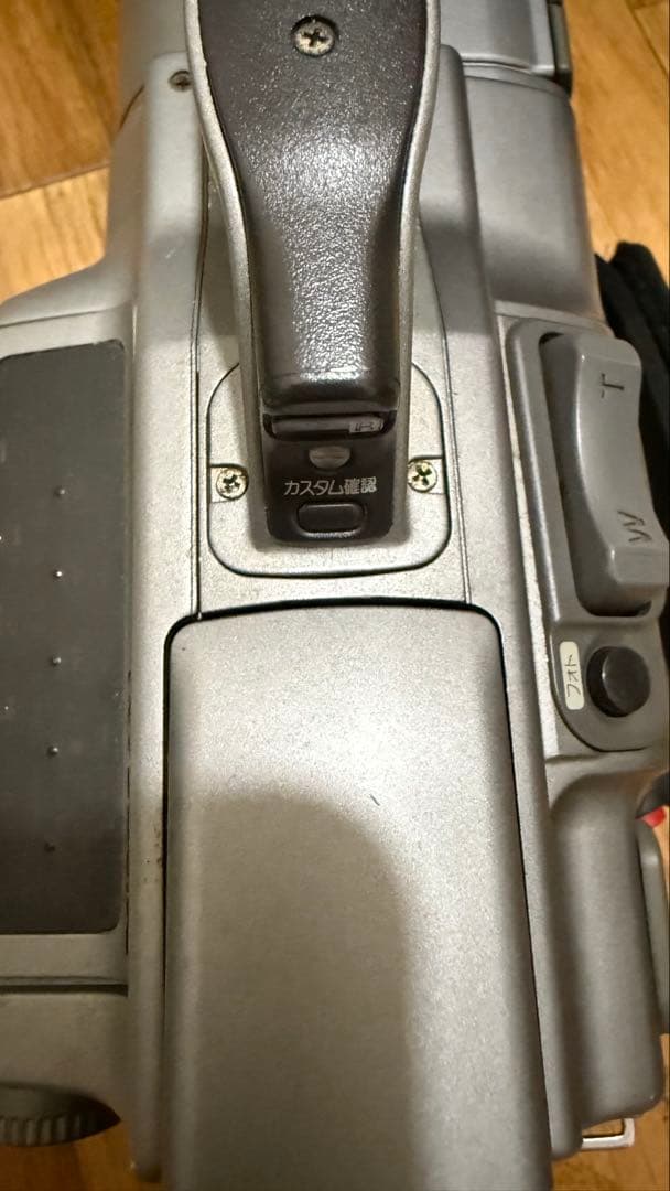 SONY DCR-VX2000 ビデオカメラ 動作品／充電器・バッテリー3個