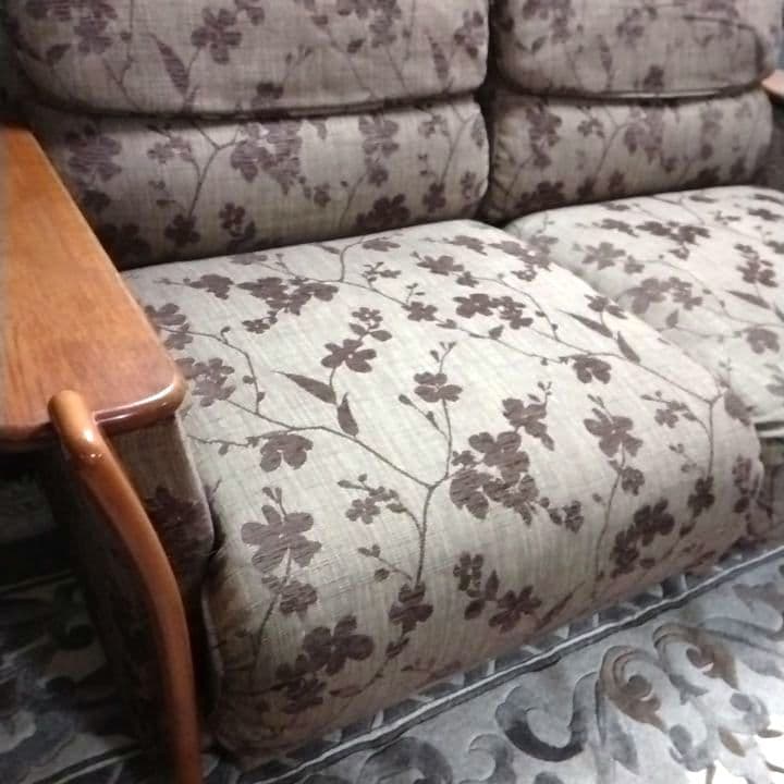 花柄デザイン 2人掛けソファ　国産家具