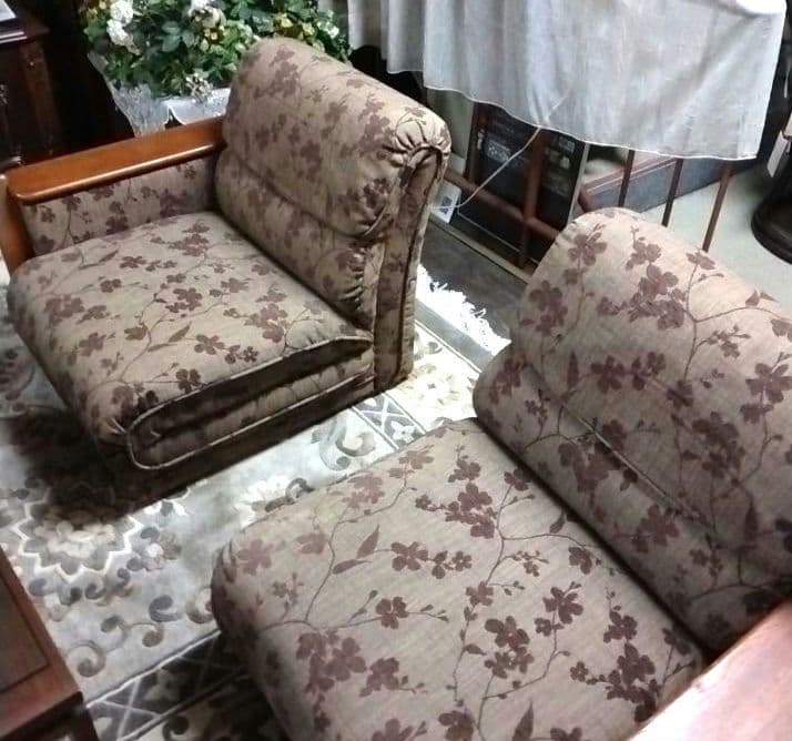 花柄デザイン 2人掛けソファ　国産家具
