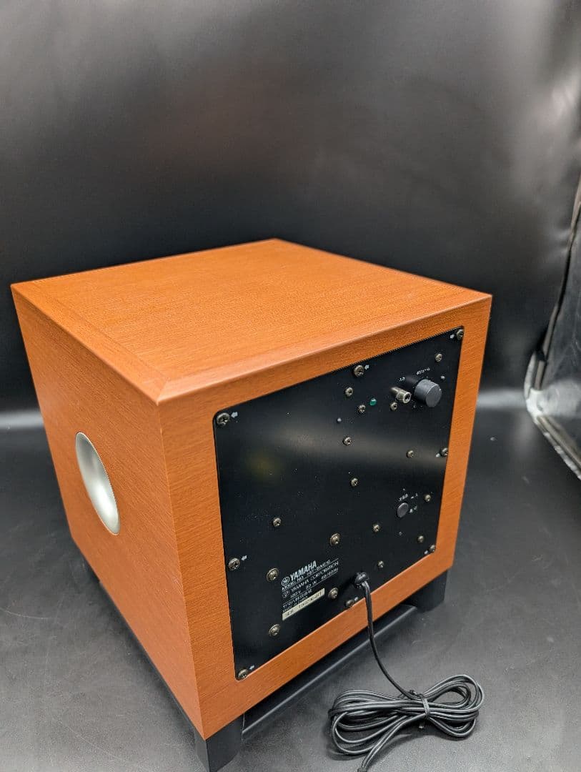 YAMAHA ヤマハ　YST-SW010 サブウーファー