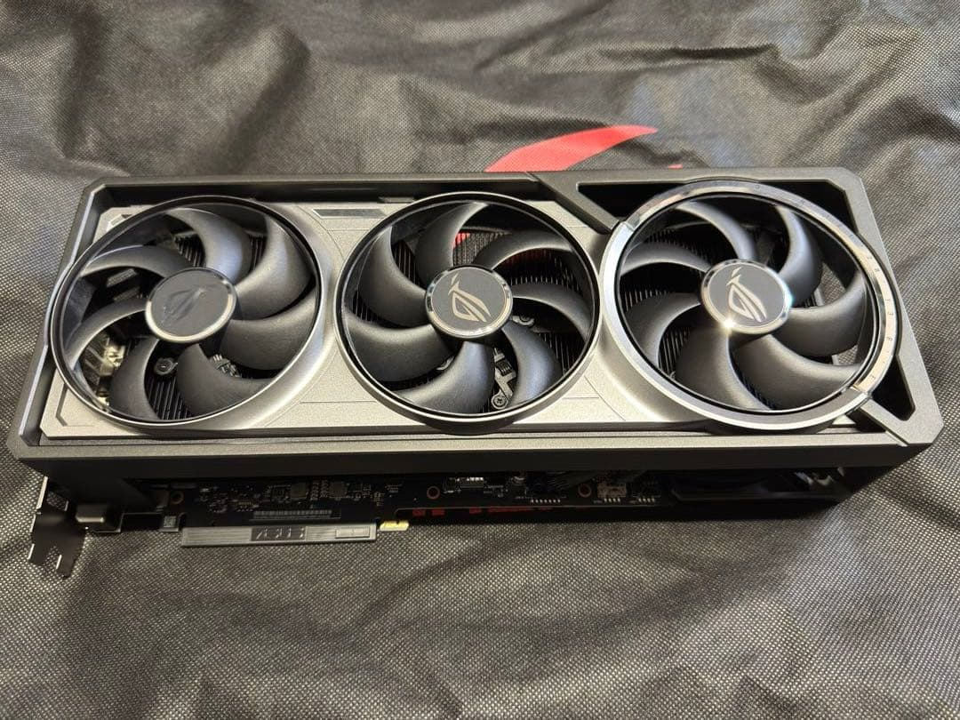 グラフィックボード・グラボ・ビデオカード ASUS ROG ASTRAL GeForce RTX 5090 OC