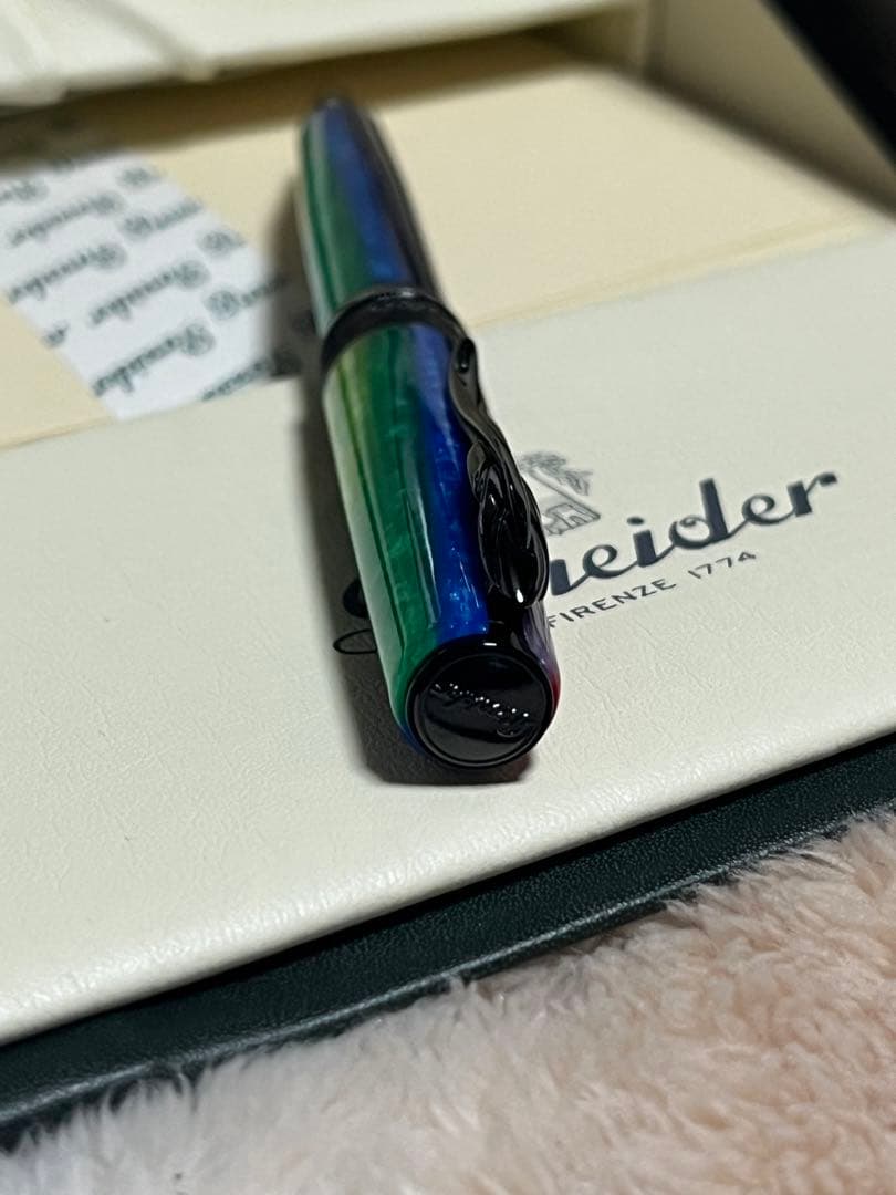 限定 新品未使用 ピナイダー ラグランデベレッツァアルコ レインボー ボールペン