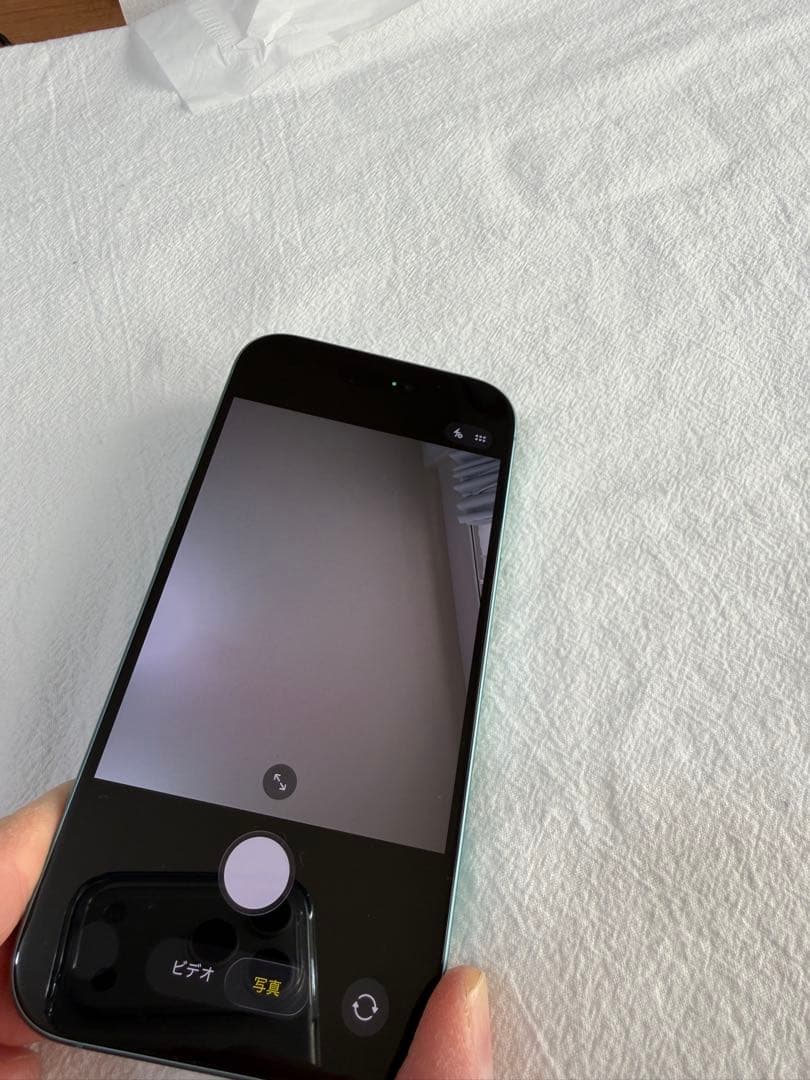 iPhone16 256GB ティール 背面割れあり