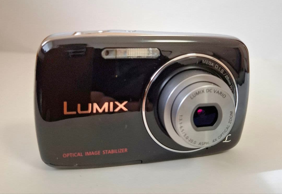 [美品] パナソニック Panasonic LUMIX DMC-S1 コンデジ