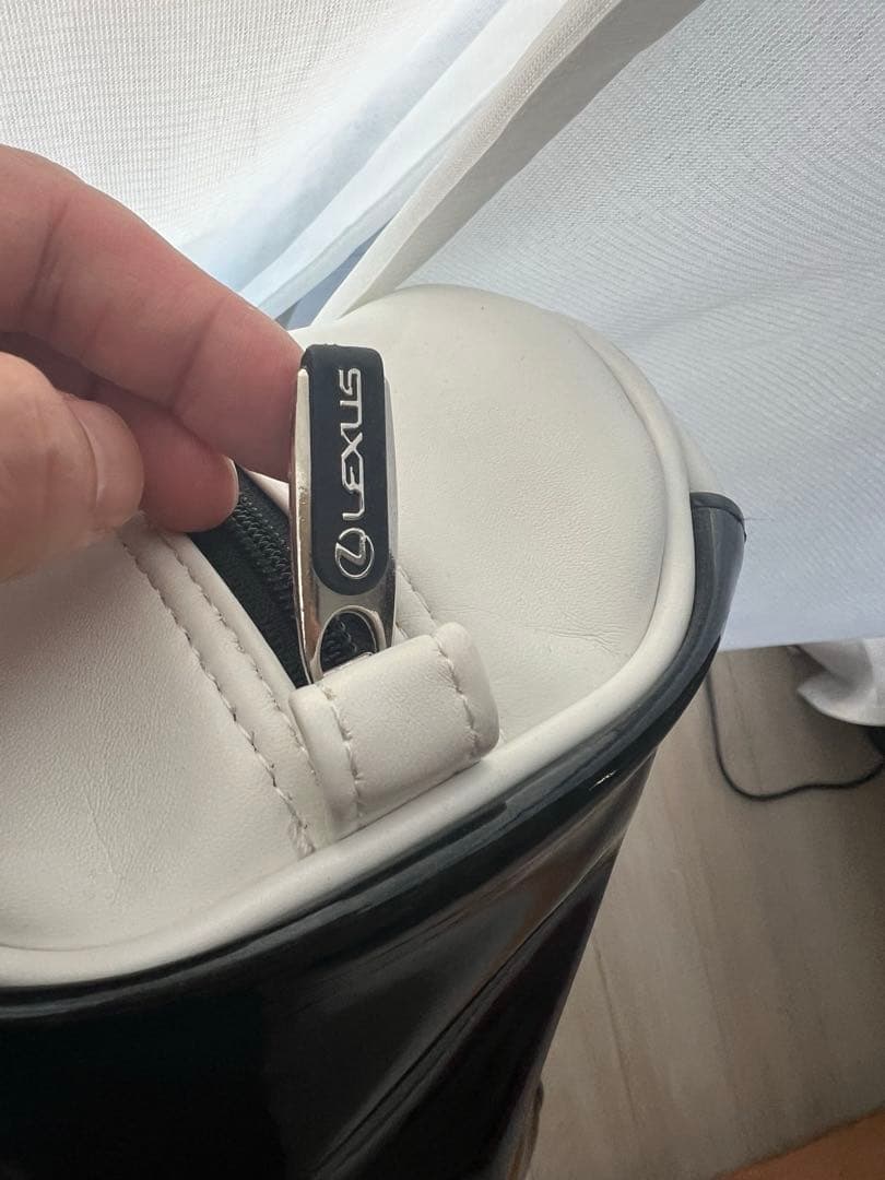 レクサス　ゴルフ　キャディバッグ　スタンド付き　LEXUS 美品 未非売品