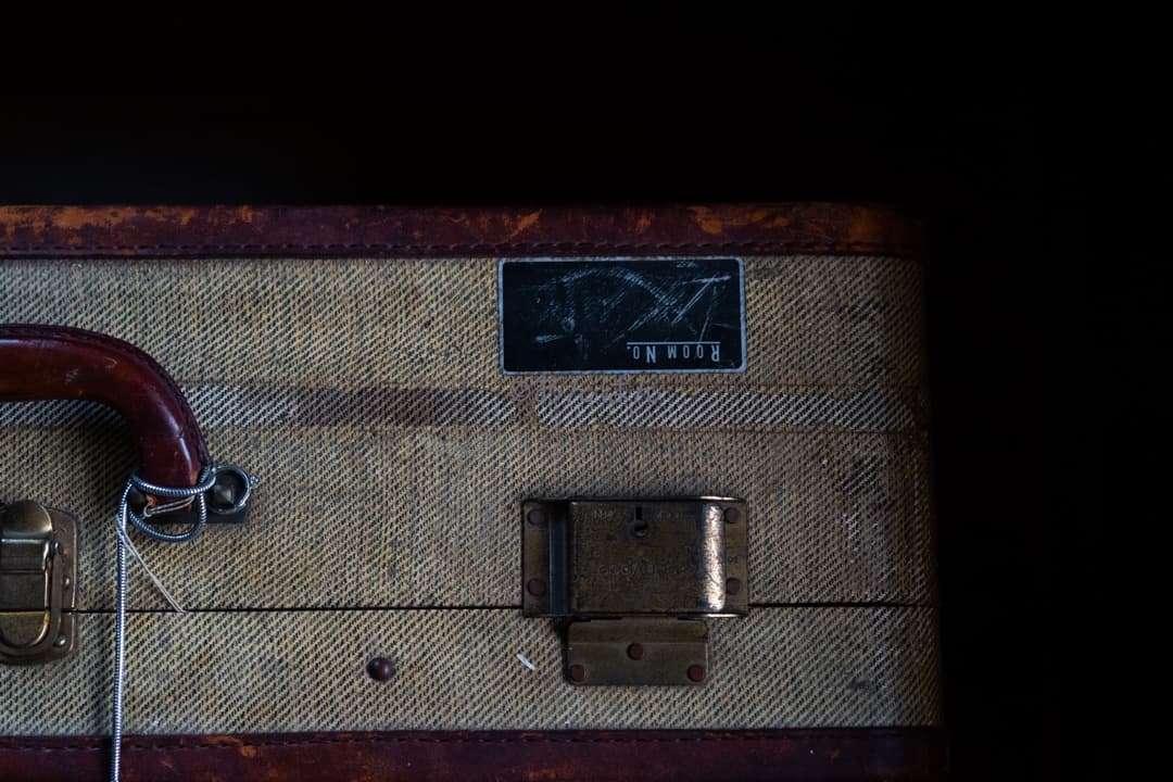 アンティーク レトロ　イギリス　英国　スーツケース トランク 旅行かばん　寅さん