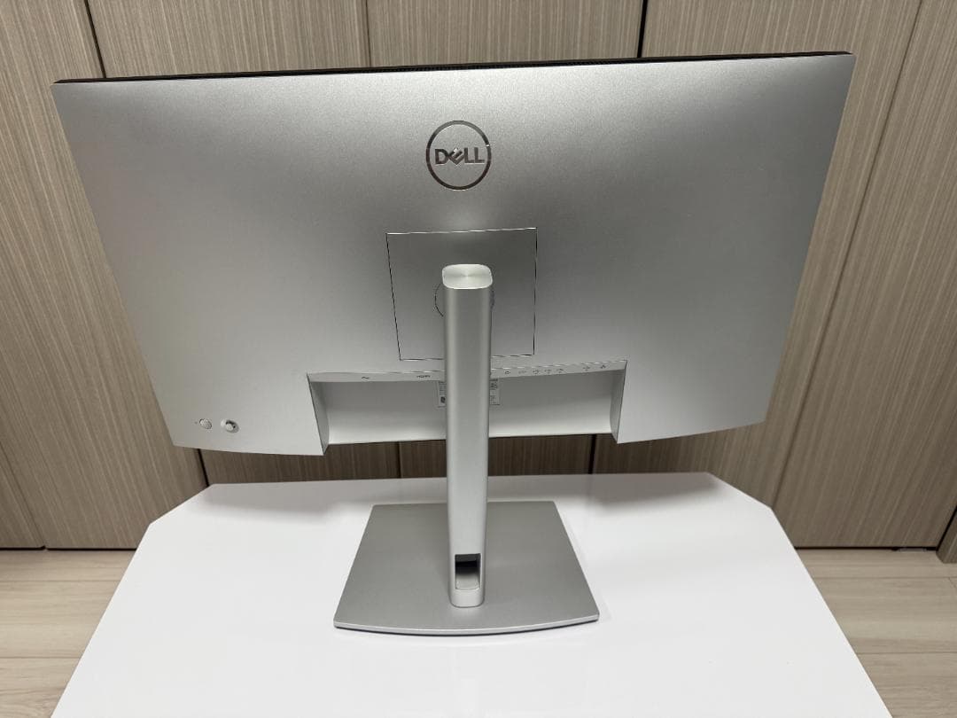 Dell U2723QE 27インチ 4K ハブモニター