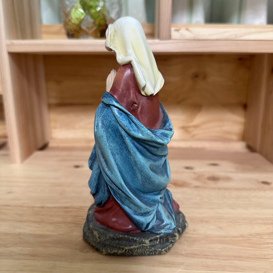 マリア 祈る姿