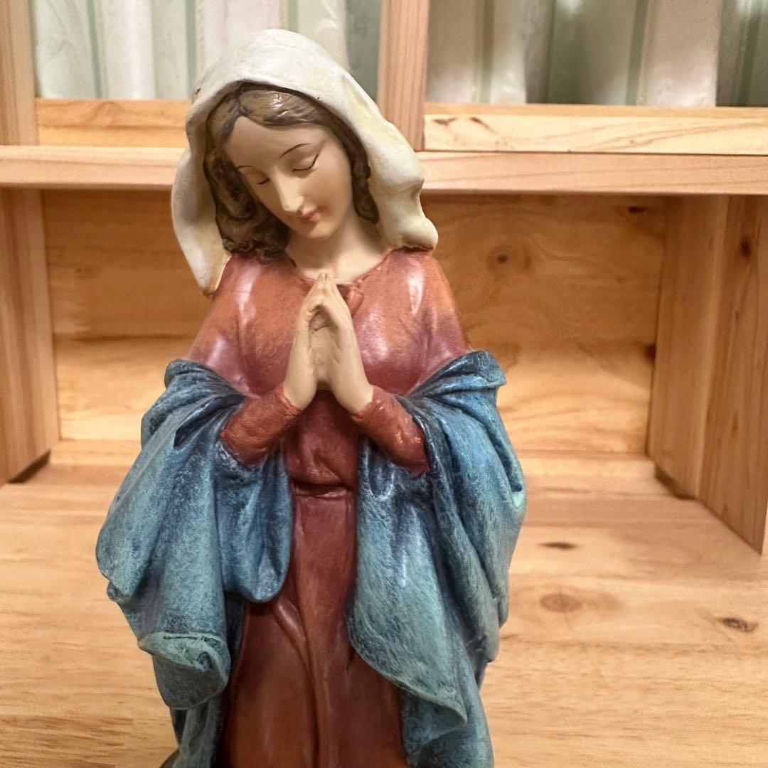 マリア 祈る姿