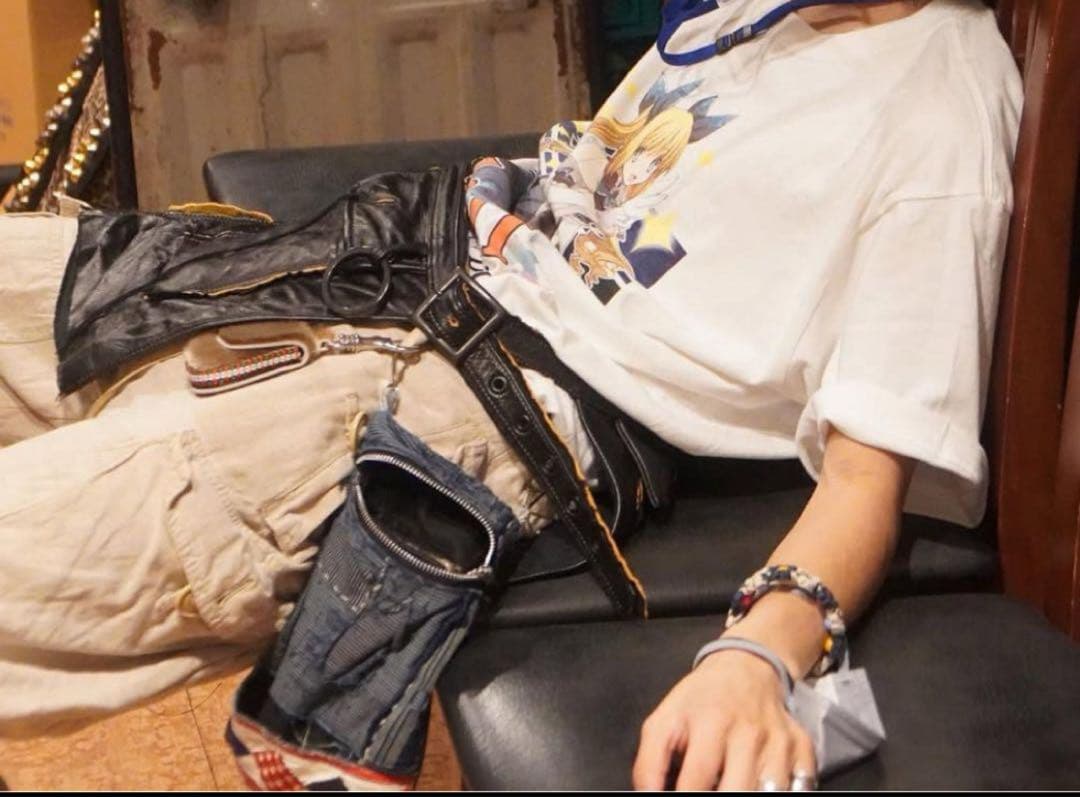 あおばくん着用 minus(-) レザー巻きスカート