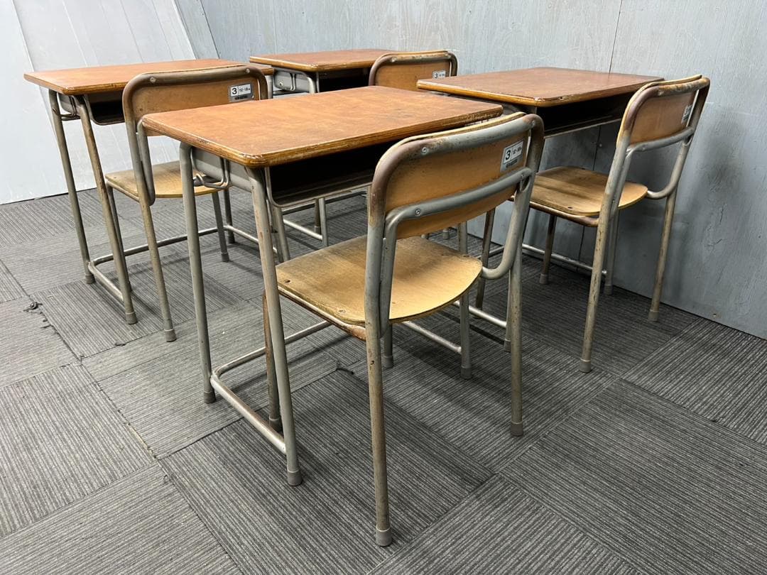 496◆自社便対応地域あり◆ホウトク◆学童机・椅子4組(旧JIS3号)学校学習塾