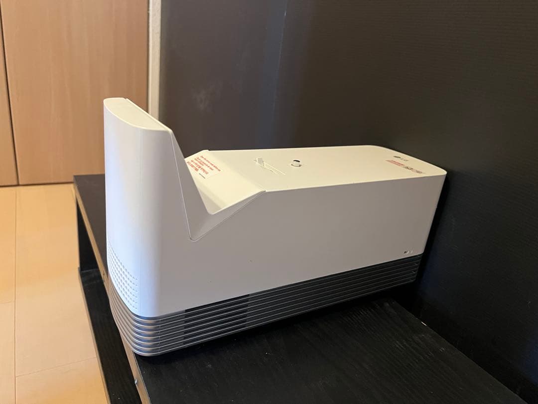 LG CineBeam Laser プロジェクター本体