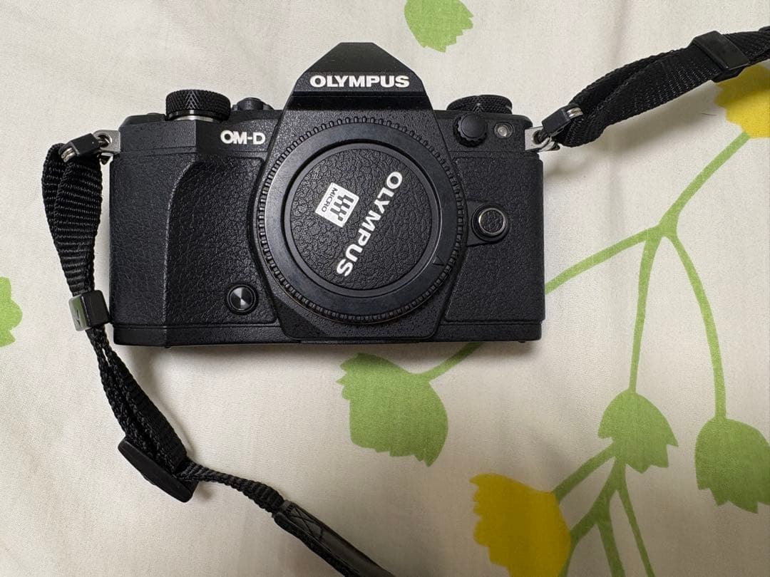 OLYMPUS OM-D E-M5MarkⅡ