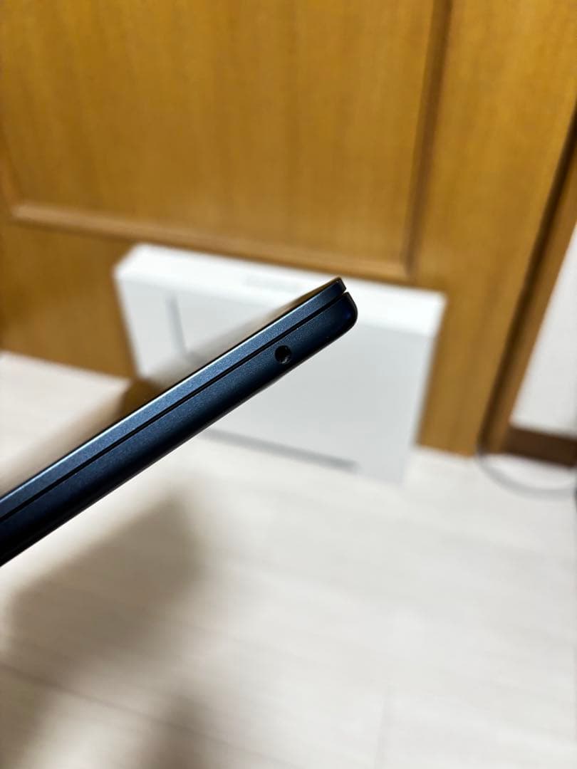 MacBook Air M2 13インチ　8GB 256GB