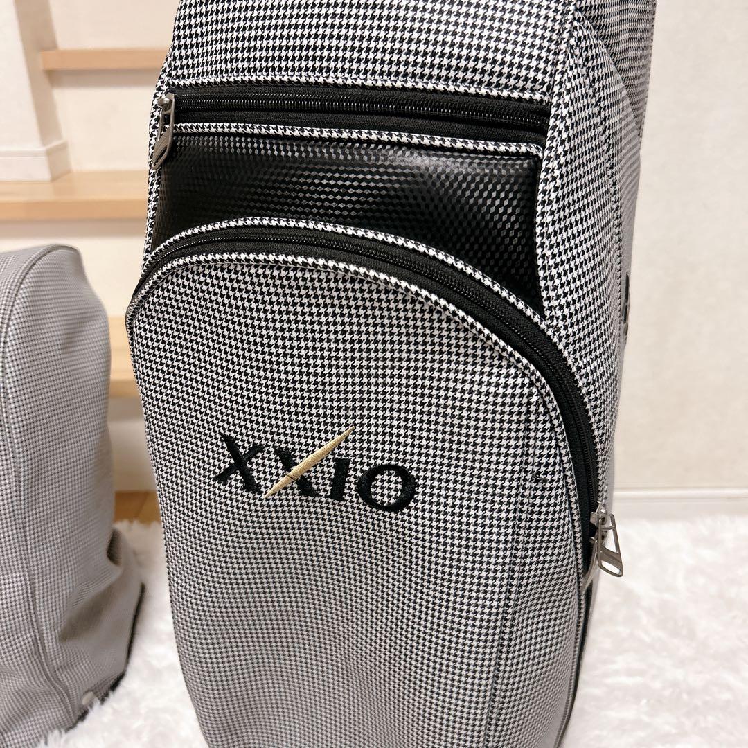 XXIOゼクシオ メンズ 大型キャディバッグ 千鳥格子柄 トラベルカバー付属