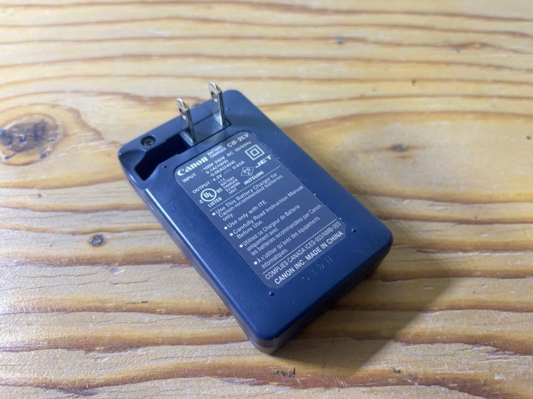 【アビチャ】Canon IXY デジカメ12.1メガSDカード新品付き