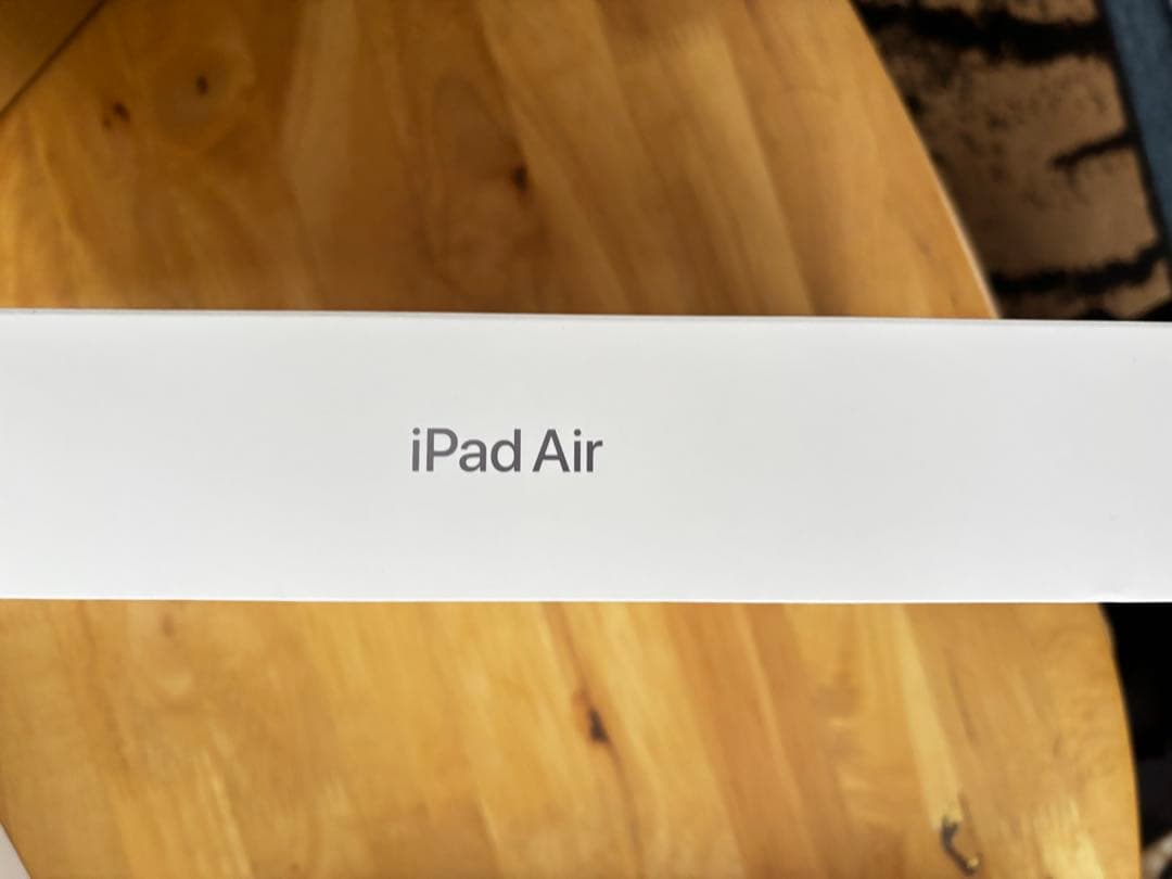 Apple iPad Air 本体　128GB パープル