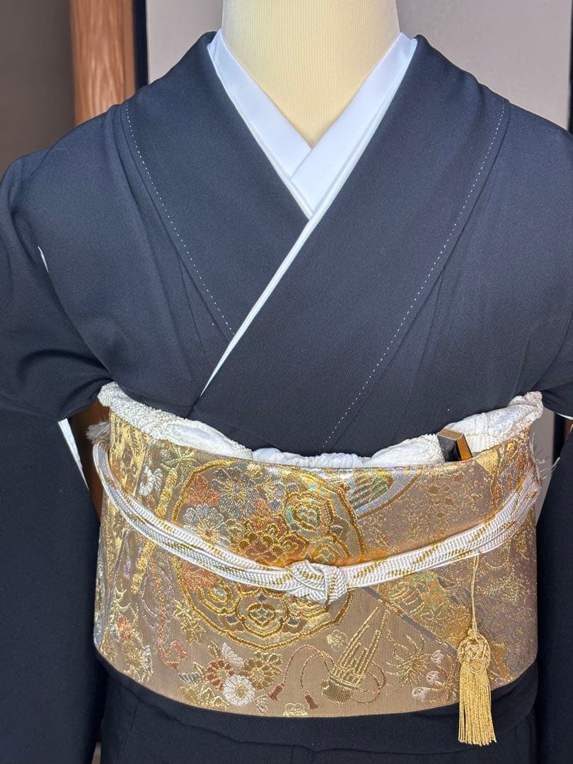 正絹豪華黒留袖6点フルセット　留袖　 袋帯　長襦袢　帯締め　帯揚げ　末広