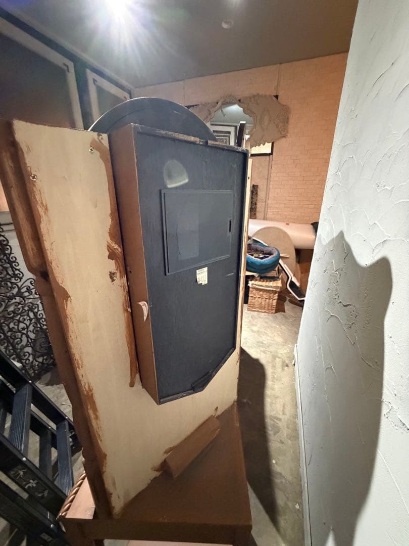 おとぎの国にあるような時計のオブジェ