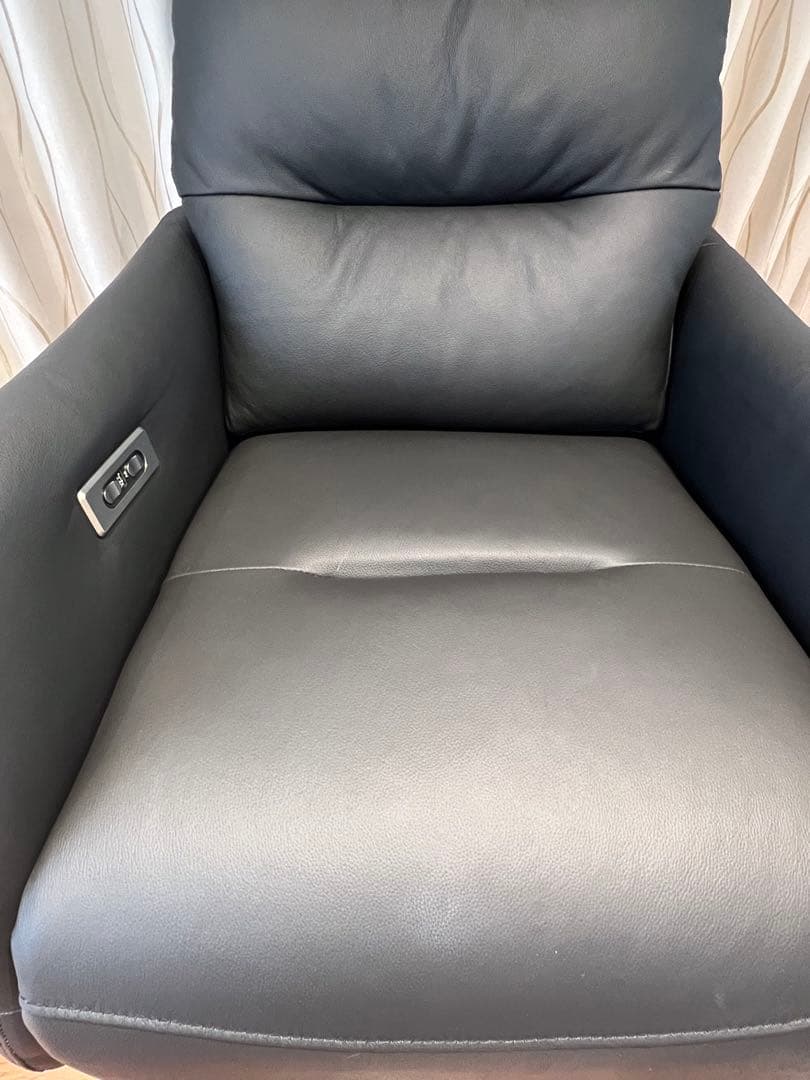 電動リクライニングパーソナルチェア (2モーター LE01-2 BK)