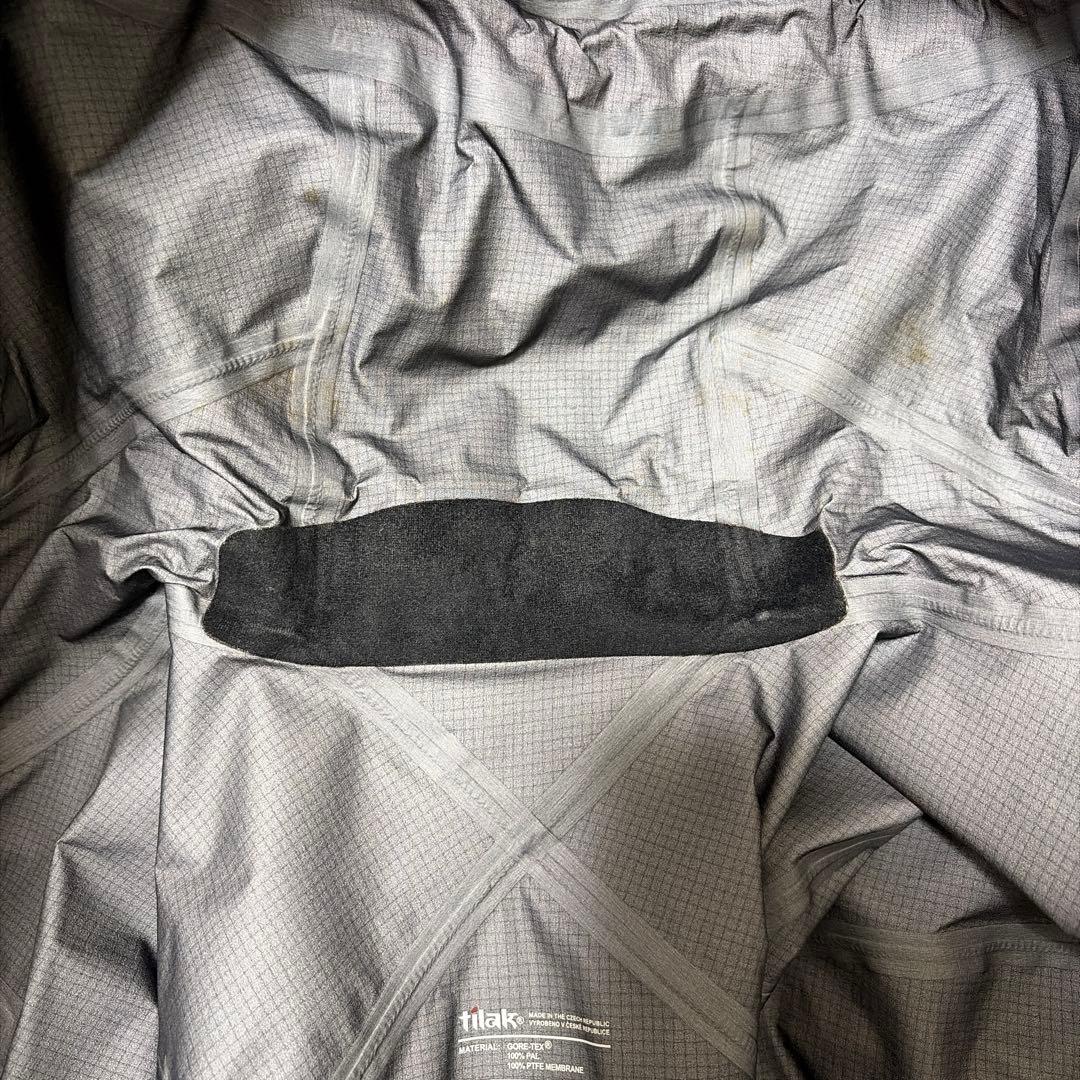 tilak stinger pro ジャケット チャコール gore tex S