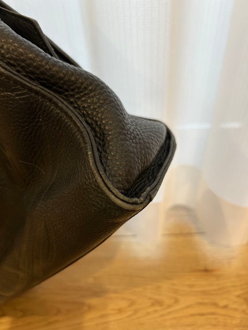 ヴィヴァンウエストウッド　型押しレザーバッグ