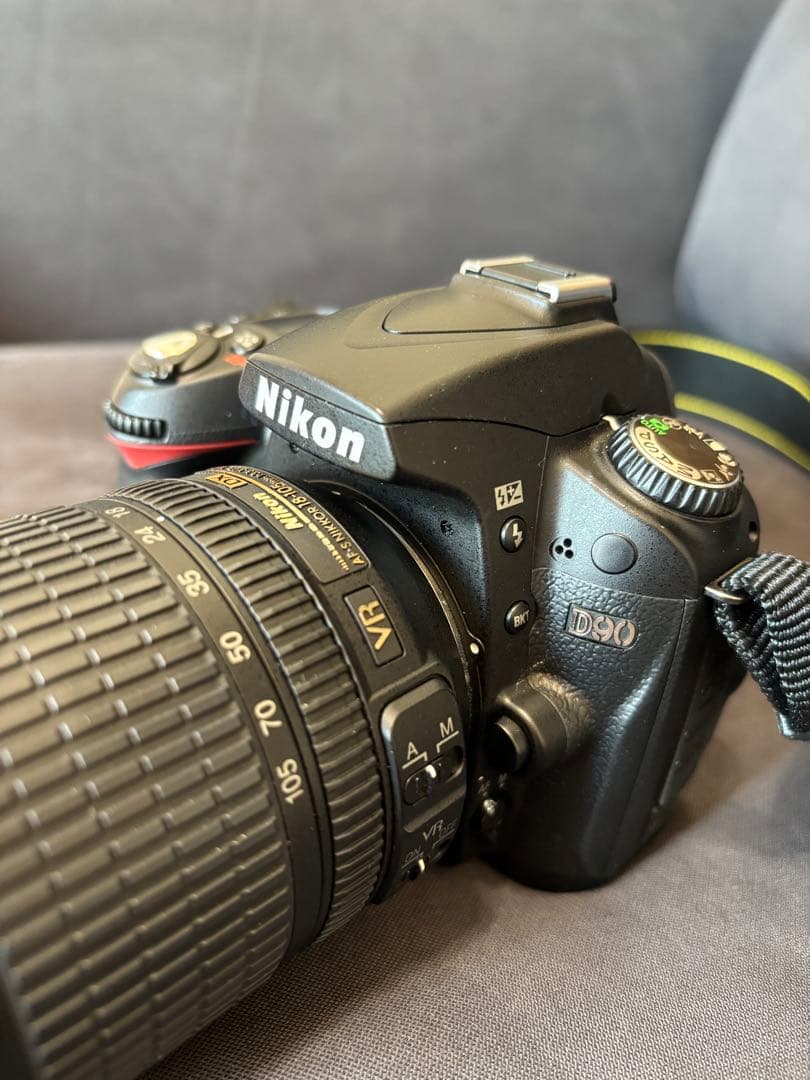 Nikon D90 デジタル一眼レフカメラ レンズ付き