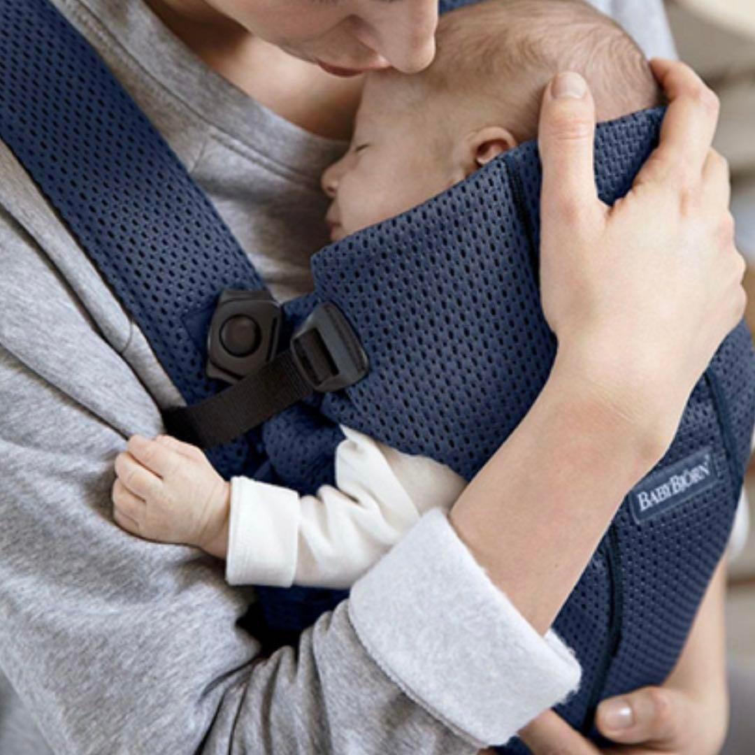 【新品未使用】　ベビービョルン　抱っこ紐　ベビーキャリアMINI　ネイビーブルー