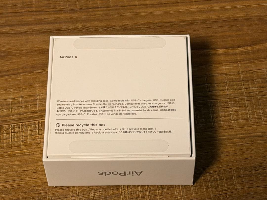 Apple AirPods 4 充電ケース付き（ANC非搭載）