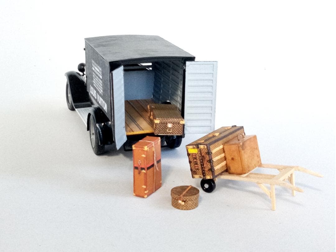 ガレット製作　アンティーク　 L.Vuitton ミニチュアトラックセット