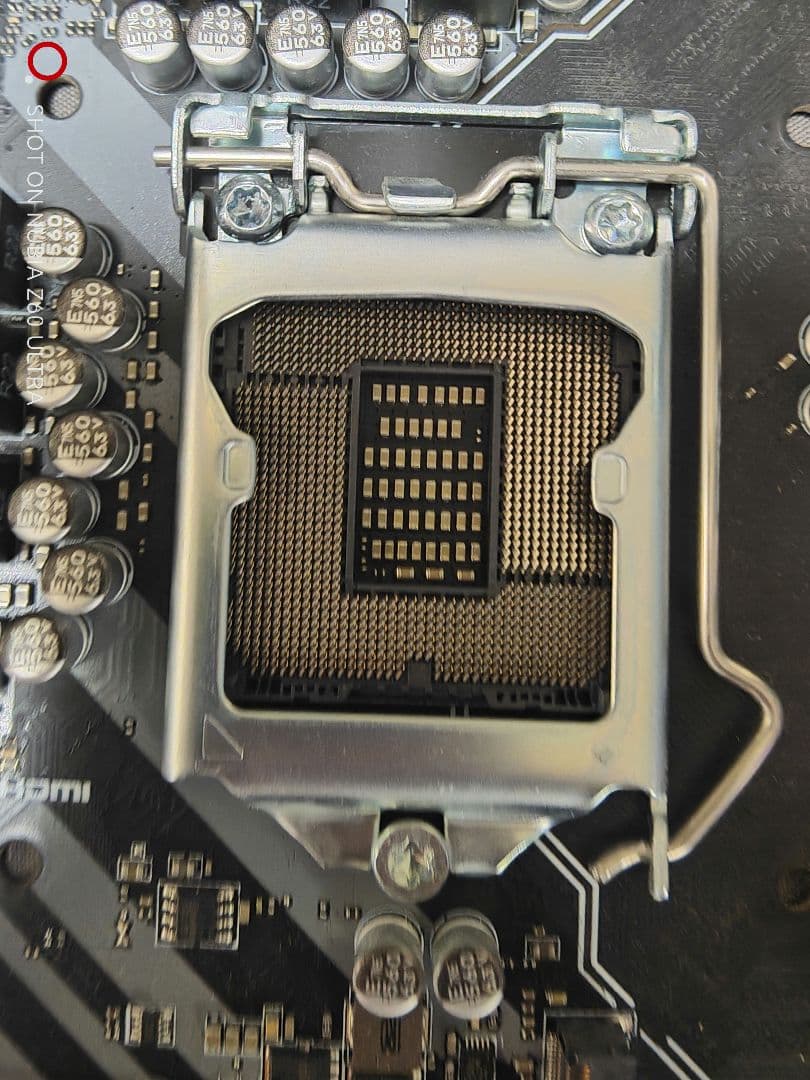 PCパーツ現状品セット　マザーボード5枚　GPU3枚　CPU2個　簡易水冷2台等