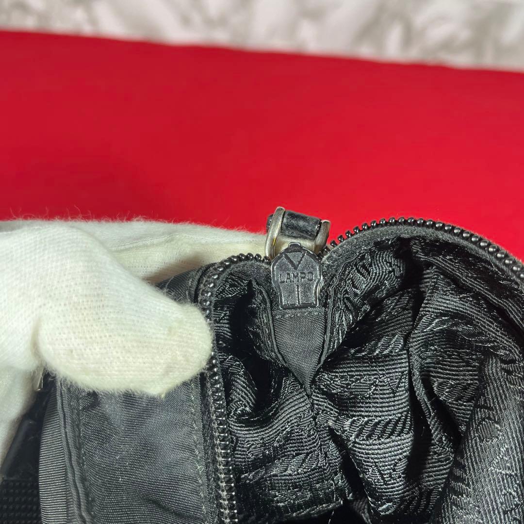 PRADA プラダ　ショルダーバッグ サコッシュ　ナイロン　黒　ヴィンテージ