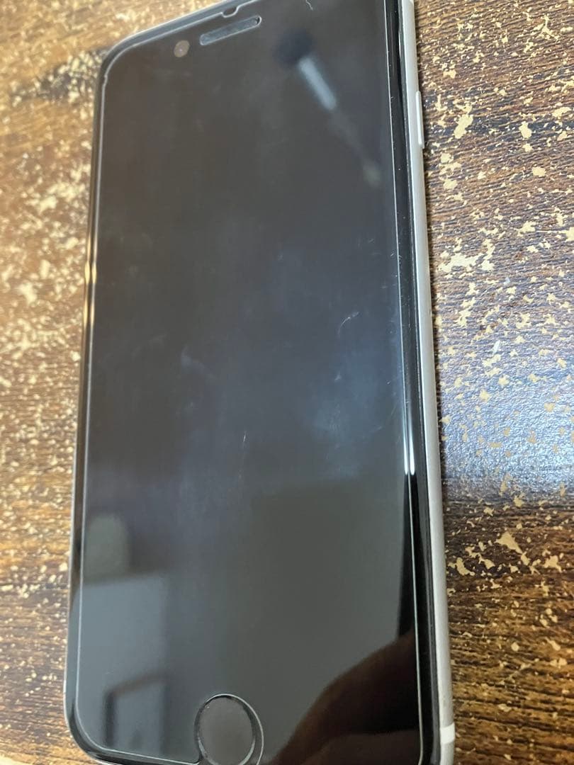 Apple iPhone SE 2 ホワイト