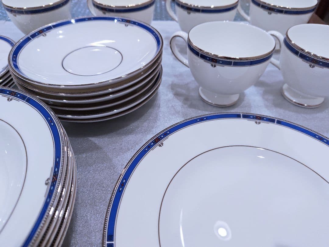  ウェッジウッド キングスブリッジ 黒壺 カップ プレート 青