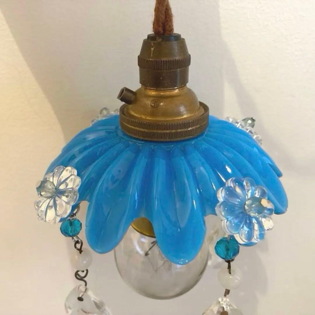 ミニシャンデリア　１９世紀　フランス　オパールセント　アンティーク　超ミニ