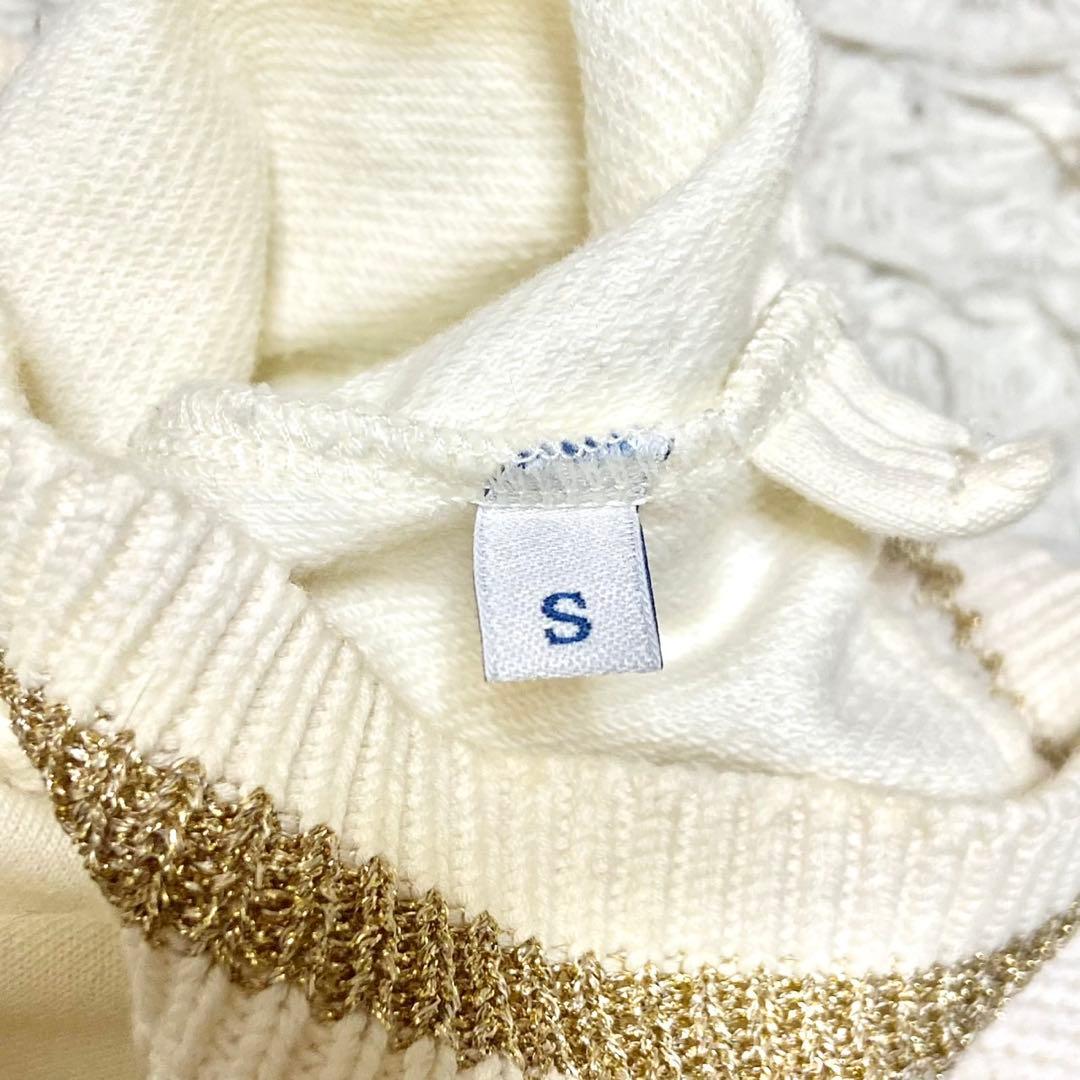 【美品】モンクレール ロゴプリント クロップド丈 トレーナー ホワイト サイズS