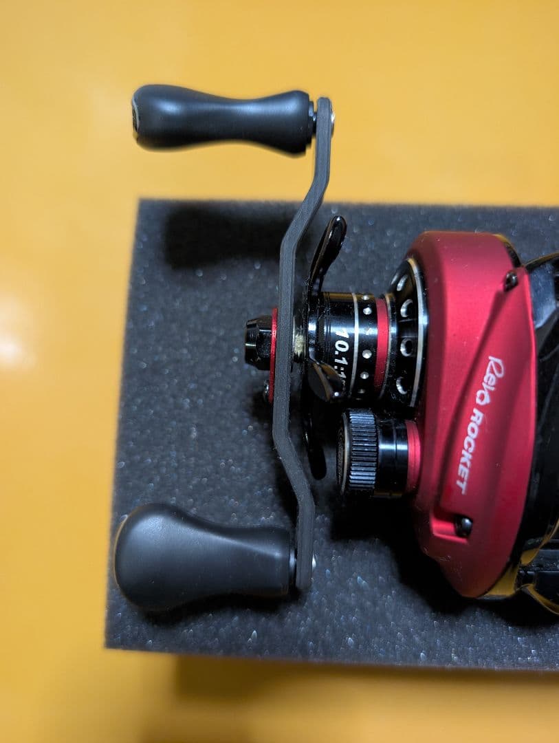 Abu Garcia　REVO4 ROCKET-L 10.1:1 レボ ロケット