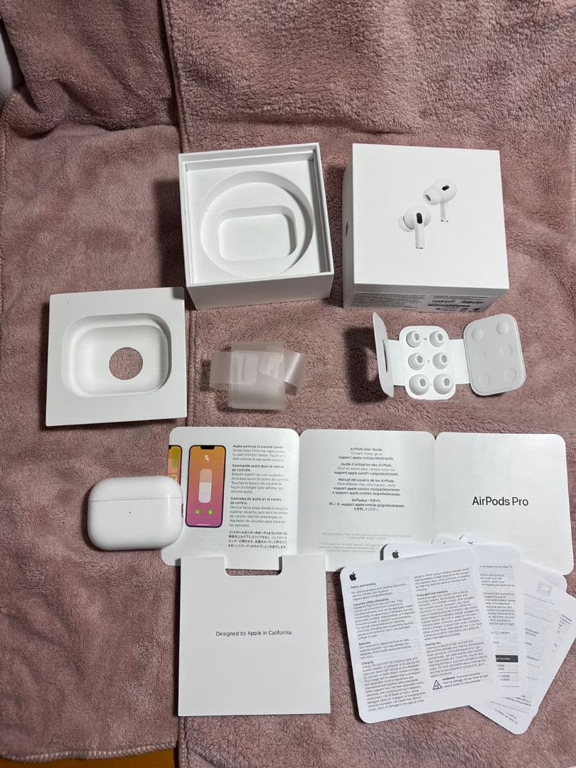 Apple AirPods Pro 第2世代 ライトニング　ケースのみ