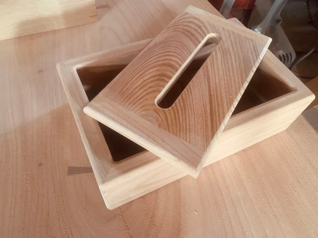 ☆ nn☆✨高級木材・欅✨木製ティッシュケース製作【MUKU】職人手作り