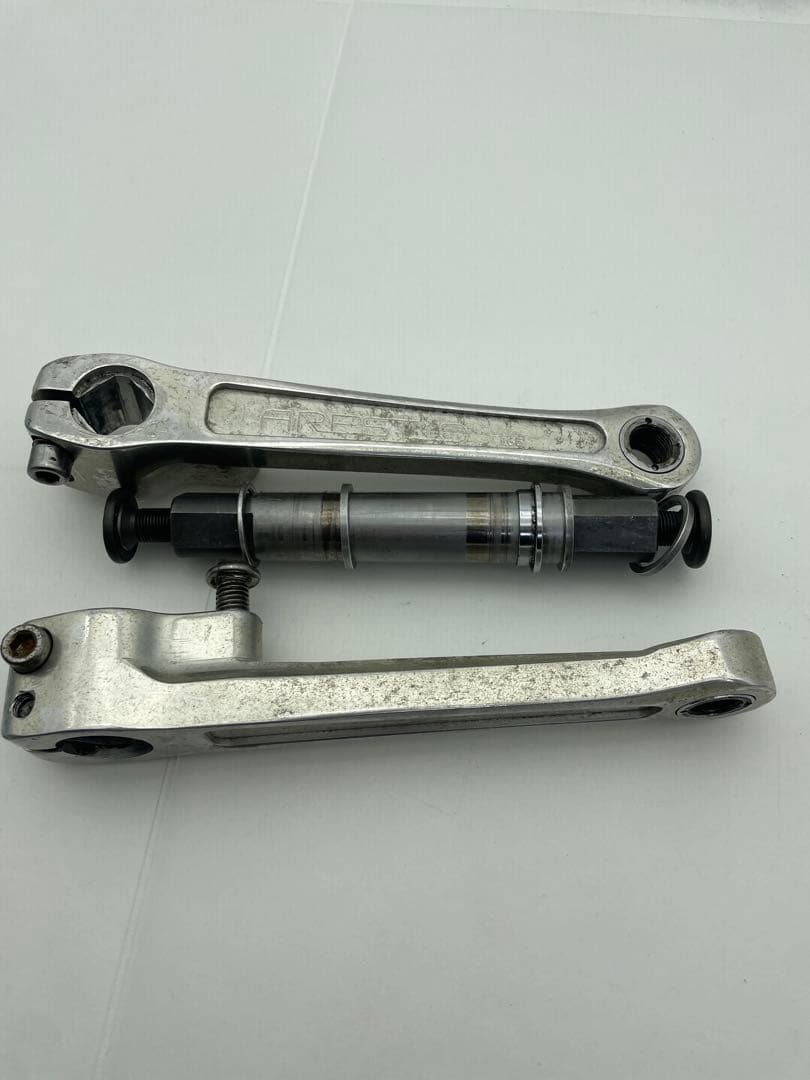 BMX ARESTIC 165アルミクランクセット ボトムブラケット付 フラット