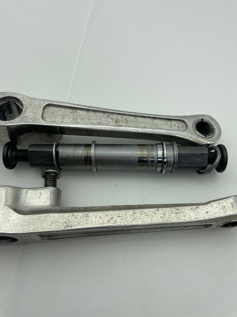 BMX ARESTIC 165アルミクランクセット ボトムブラケット付 フラット