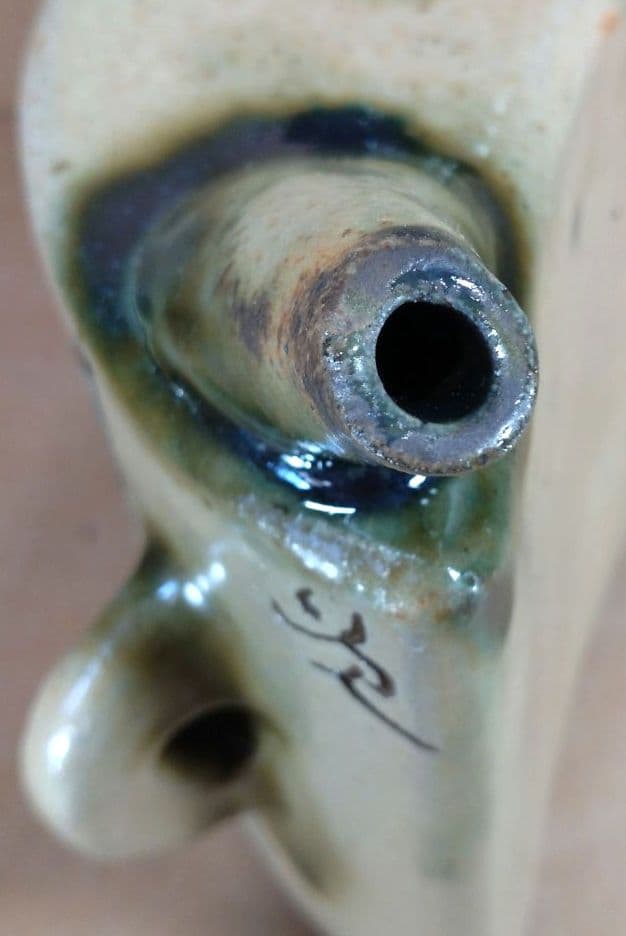 【本物保証】金城次郎 壷屋焼 抱瓶(海老魚紋) 共箱 栞 ｗ25.3㎝ 人間国宝