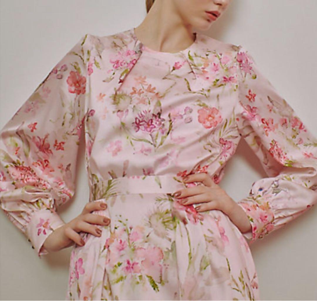 ルルウィルビー　RATTI ソフトフラワープリントブラウス　水彩　ピンク